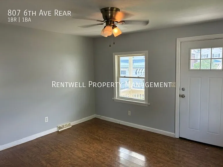 807 6th Ave — Photo 5