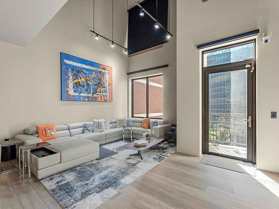 1st image of 5005 Hidalgo St Unit 613