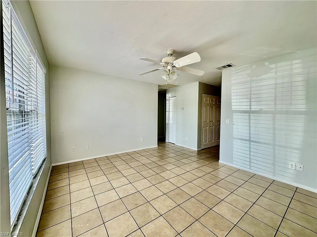 2 bed, 2.0 bath, 840 sqft, $1,595 — Photo 2