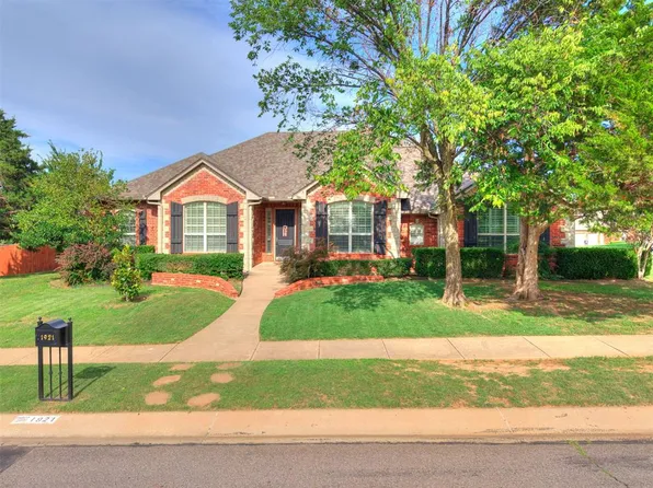 1921 Hallbrooke Dr, Norman, OK 73071