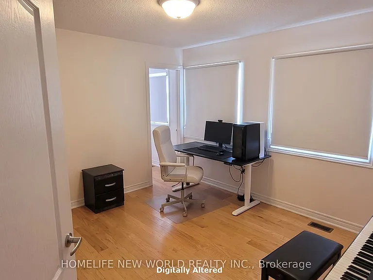 118 Gemini Cres — Photo 9