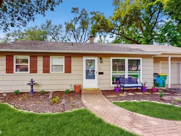 7120 Craig St, Overland Park, KS 66204