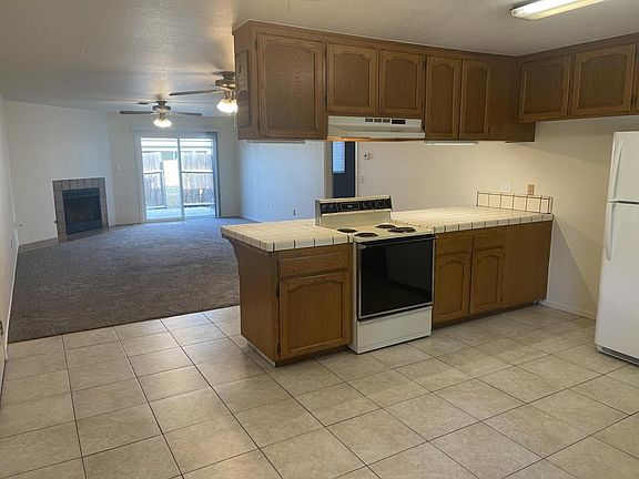 5th image of 14046 Hackett St #2B