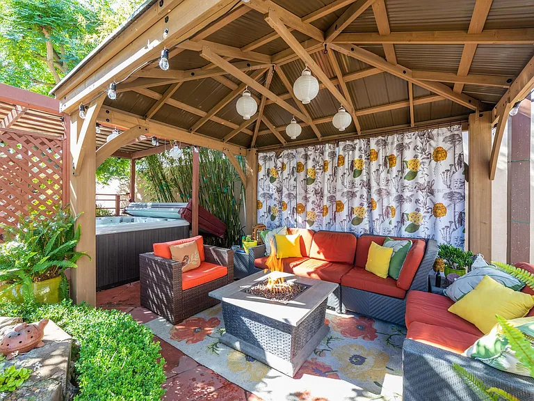 Outdoor seating area with fire pit