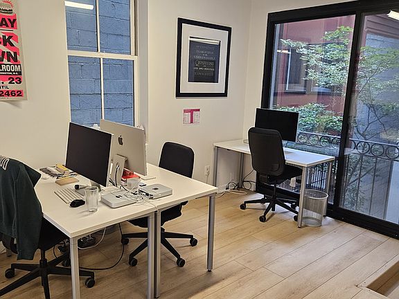 3rd image of 731 8th St SE #201