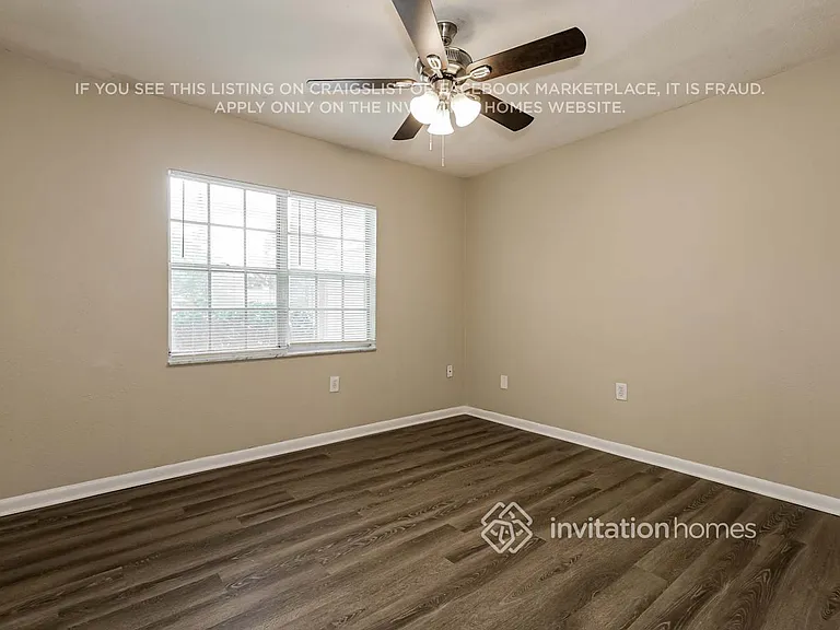 2314 Medford Ln — Photo 14