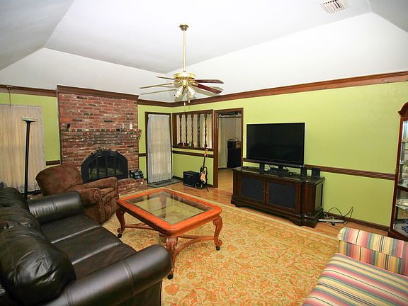 2nd image of 4161 Old Village Ln