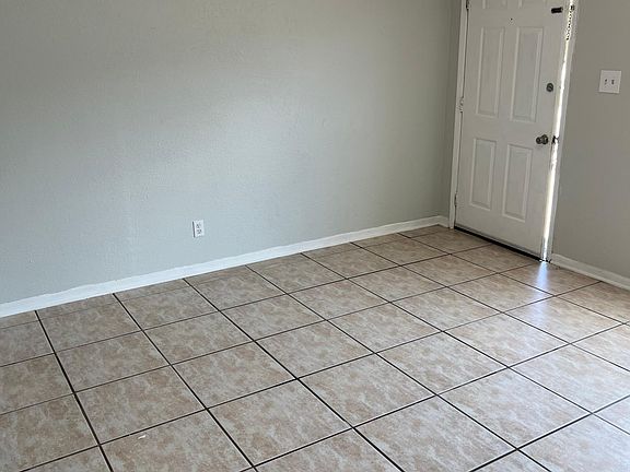 3rd image of 14772 64th St N APT A