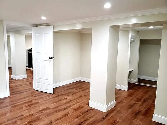 5th image of 332 Stegman Pkwy #1