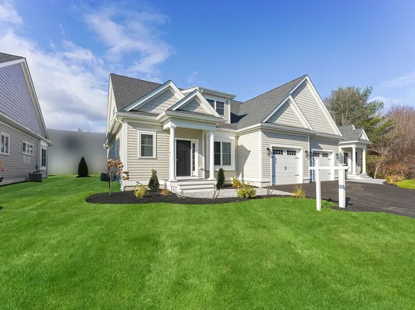 3 Damon Rd #12, Medfield, MA 02052