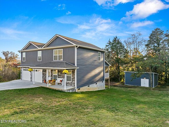 3rd image of 6877 Harvest Grove Ln