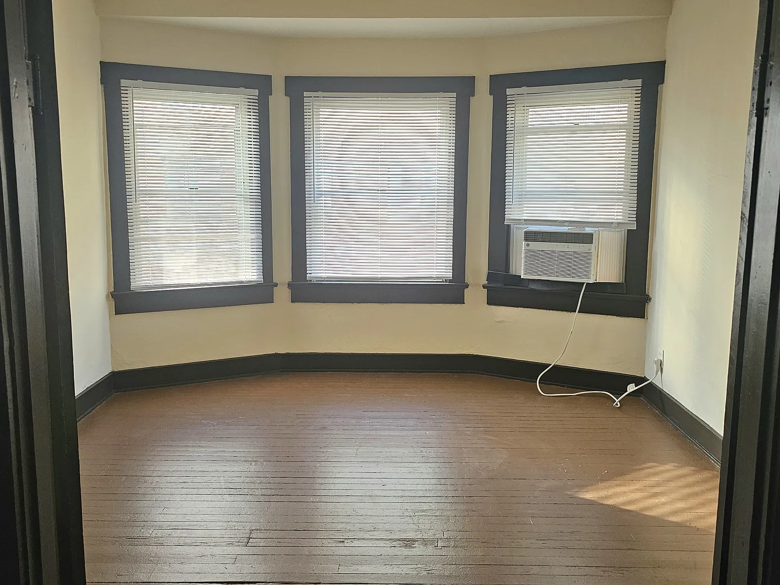 2 bed, 750 sqft, $980 — Photo 4