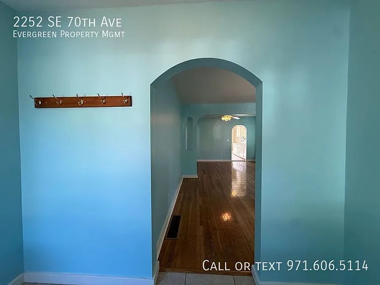 2252 SE 70th Ave — Photo 5
