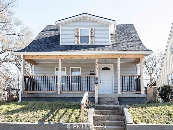 2nd image of 1043 N Mount St