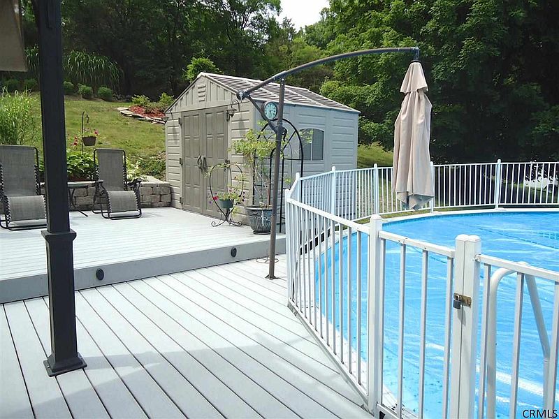 5th image of 511 ROXBURY Road