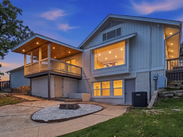 701 Oak Ridge Dr, Sand Springs, OK 74063