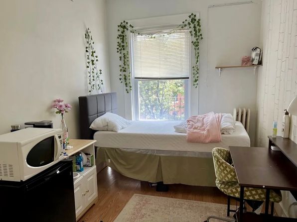 55 Saint Stephen St APT 3