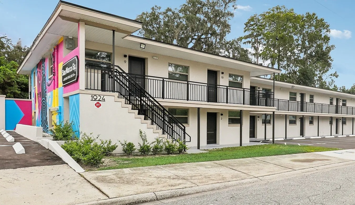 San Marco Square Apartments — Photo 2
