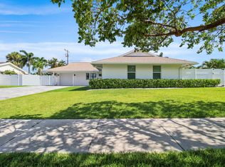 523 Harbour Rd, North Palm Beach, FL 33408