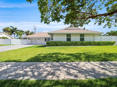 523 Harbour Road, North Palm Beach, FL, 33408