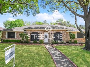 1414 Shady Brook Dr, Desoto, TX 75115