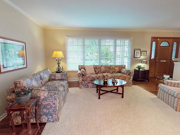 5th image of 501 S Reuter Dr