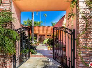 19713 Merridy St, Chatsworth, CA 91311