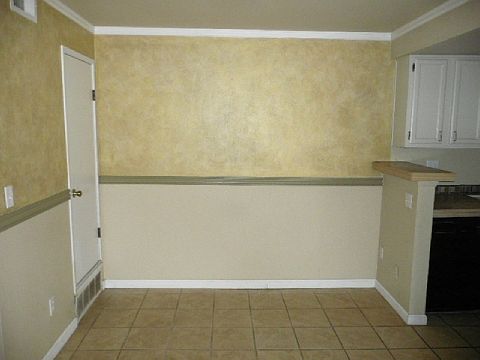 KITCHEN EATING SPACE