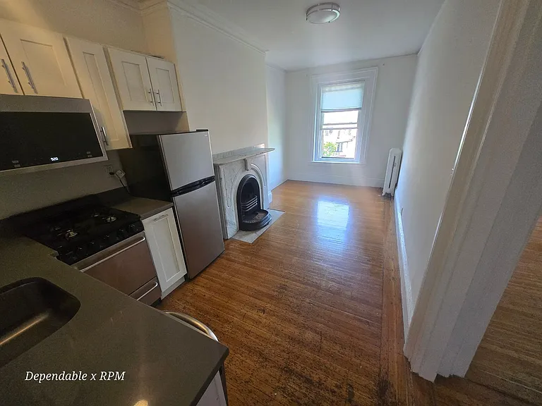 86 Charles Street — Photo 12