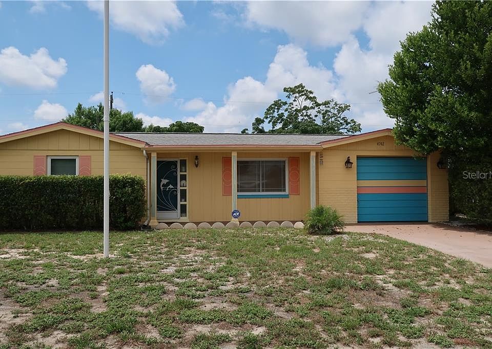 1st image of 4742 Blossom Dr