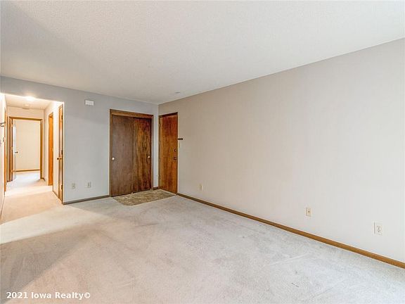 3rd image of 1216 49th St Unit 1