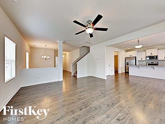 4th image of 4019 Huntley Glen Dr