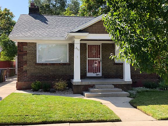 2nd image of 250 E Wilson Ave