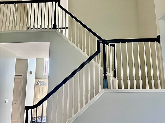 3rd image of 1845 Scenic Dr Unit 124
