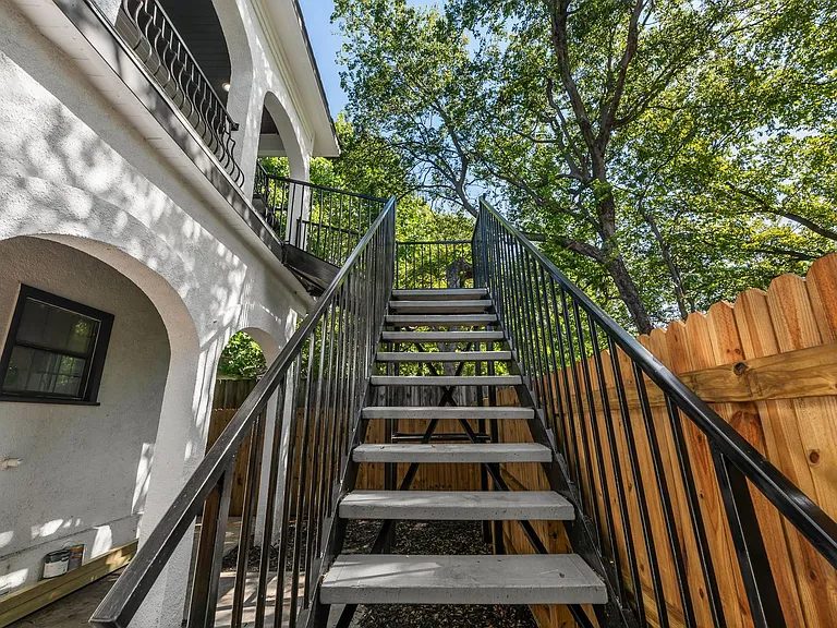 5624 Eastside Ave — Photo 46