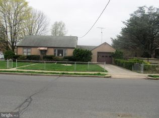 3524 Raymond St, Reading, PA 19605