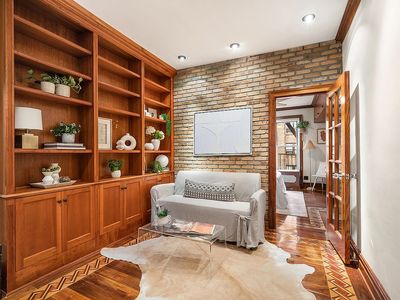 326 E 73rd St APT 4C, New York, NY, 10021