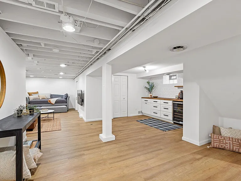 5521 Mardel Ave — Photo 23