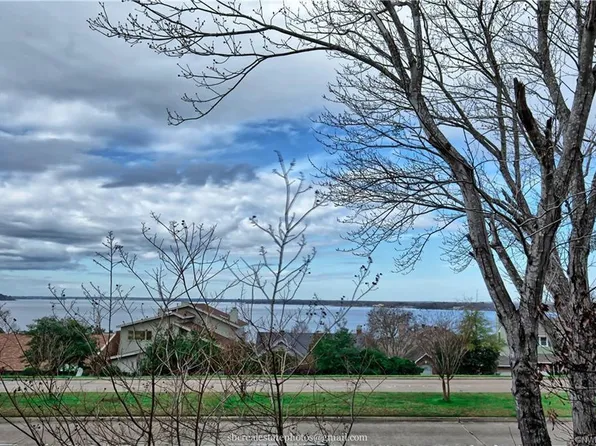 5646 S Lakeshore Dr, Shreveport, LA 71119