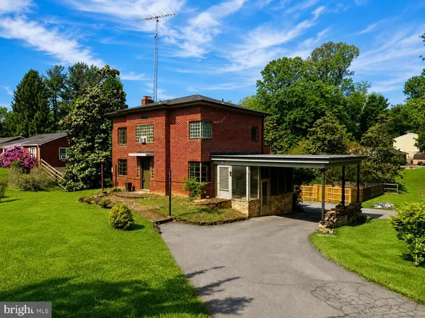 102 Bond St, Westminster, MD 21157