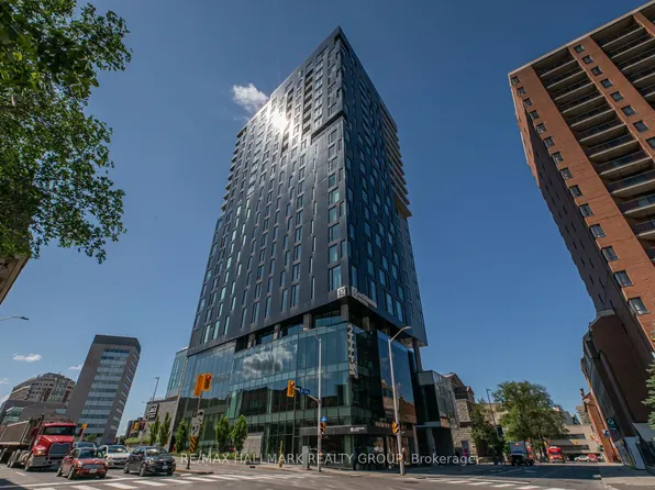 20 Daly Ave #1905, Ottawa, ON K1N 0C6