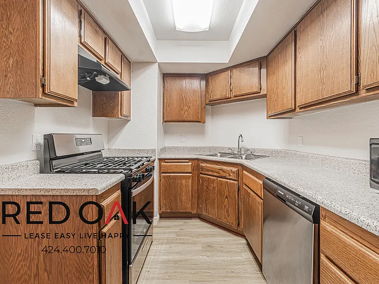 6601 Victoria Ave #107 — Photo 12