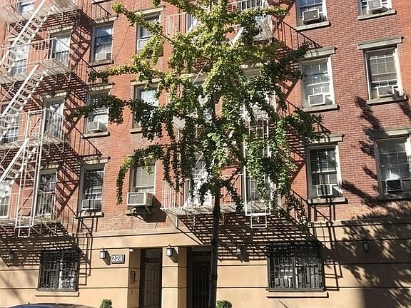 5th image of 224 Sullivan St APT A31