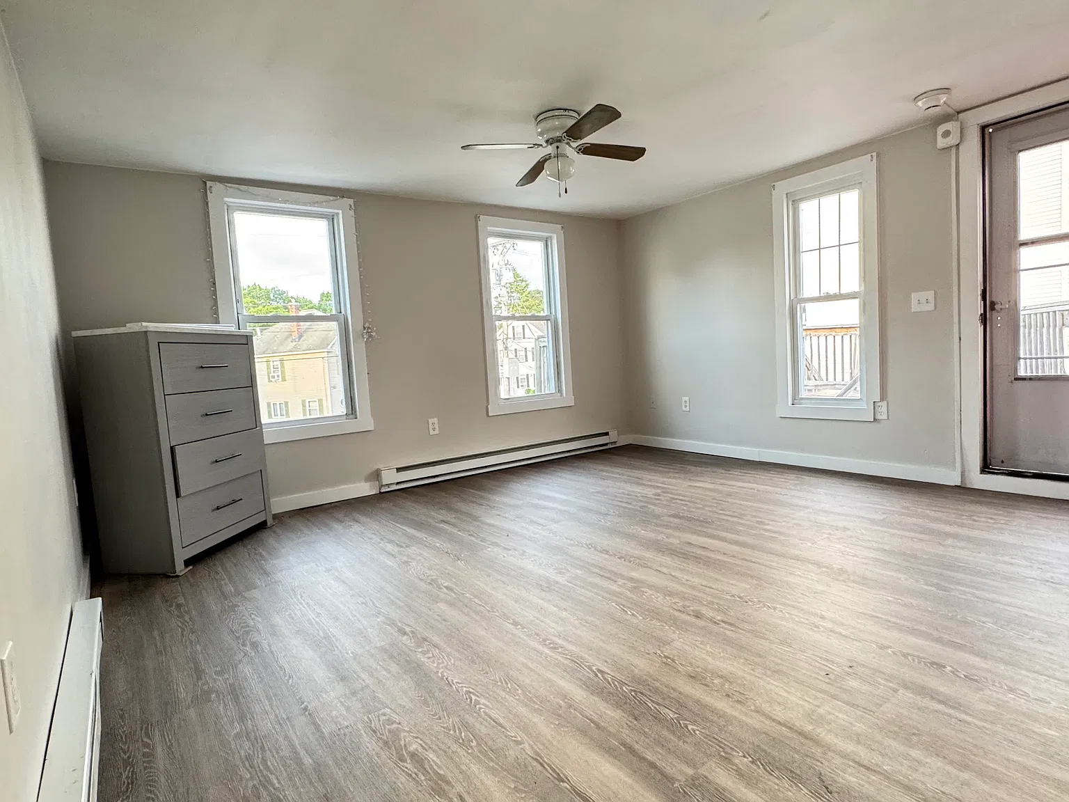 Studio, 500 sqft, $1,550 — Photo 2