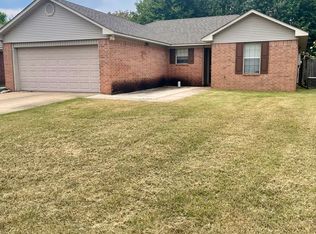 1425 Joyner Dr, Conway, AR 72034