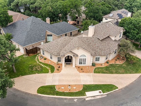 3rd image of 49 COURTSIDE CIR