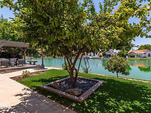 2nd image of 3807 E AMBERWOOD Drive