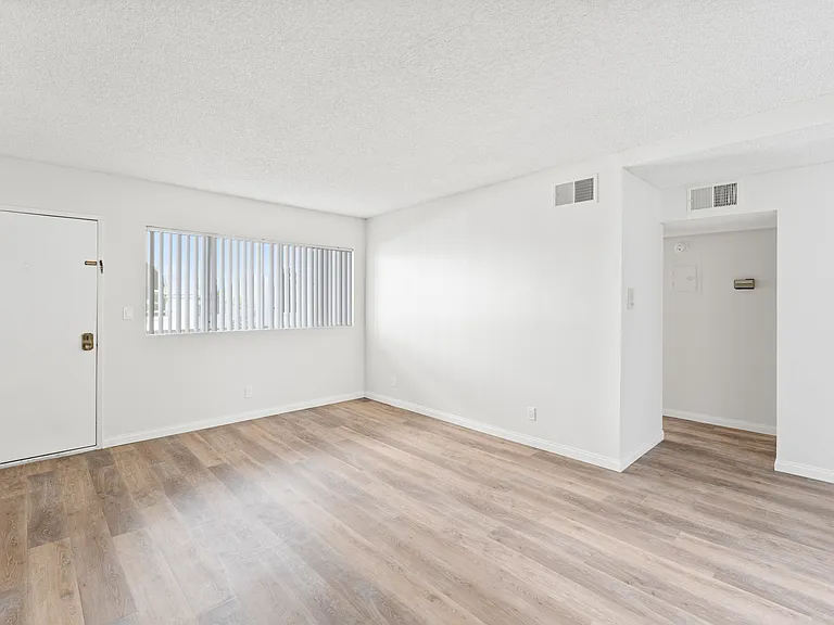 10376 Almayo Ave — Photo 27