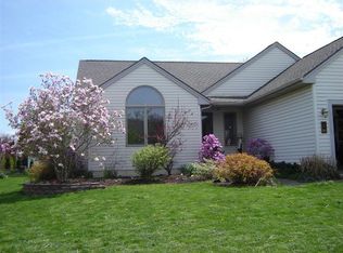 371 Woodland Dr, Saline, MI 48176