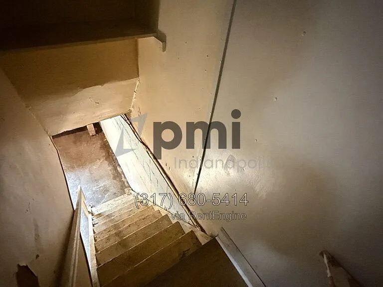 943 N Drexel Ave — Photo 26